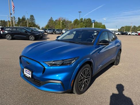 New 2025 Ford Mustang Mach-E Premium image 9