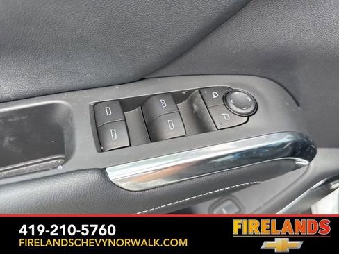 New 2025 Chevrolet Traverse LT w/ Enhanced Driving Package image 16