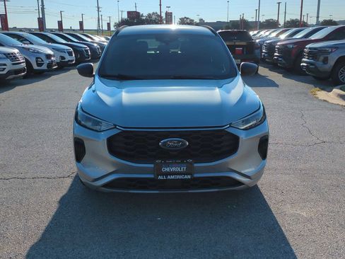 Used 2023 Ford Escape ST-Line image 3