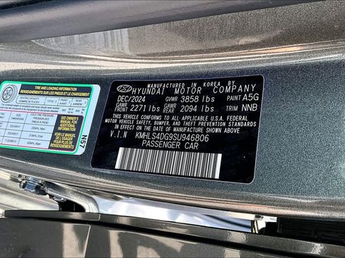 Certified 2025 Hyundai Elantra SEL image 16