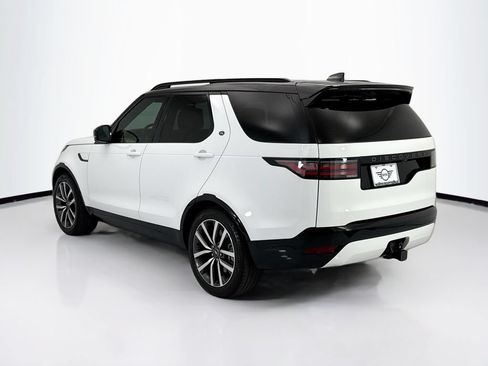 Used 2024 Land Rover Discovery Dynamic SE AWD/4WD image 7
