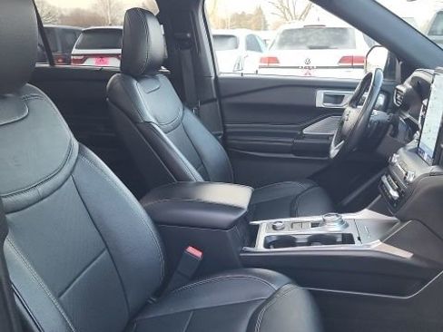 Used 2020 Ford Explorer ST w/ ST Street Pack image 24