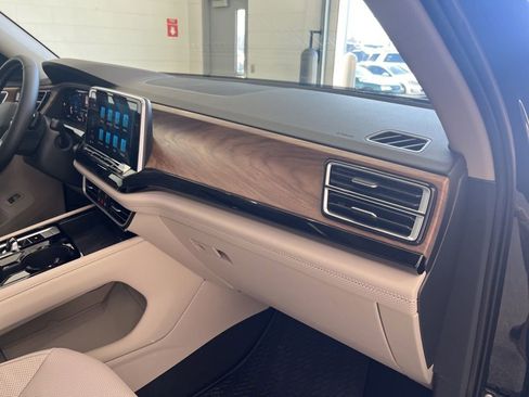 New 2026 Volkswagen Atlas SE AWD/4WD image 40