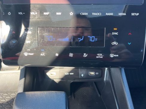 Used 2024 Hyundai Santa Cruz Night image 25