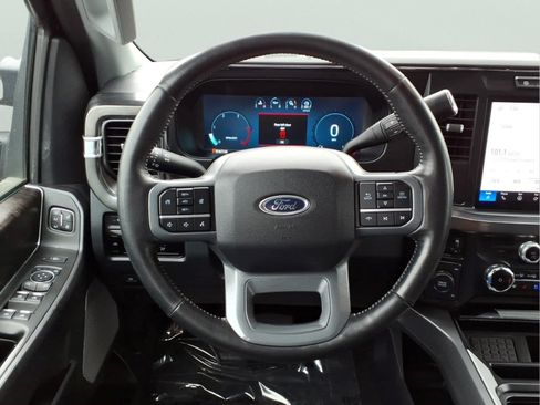 Used 2024 Ford F250 Lariat AWD/4WD image 21