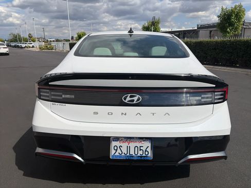 Used 2025 Hyundai Sonata SEL FWD image 6