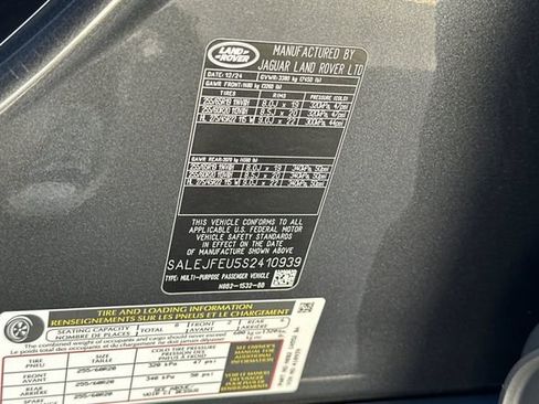 Certified 2025 Land Rover Defender 130 S AWD/4WD image 29