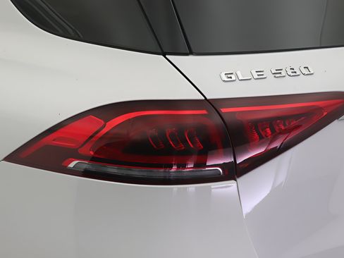 Certified 2022 Mercedes-Benz GLE 580 4MATIC image 18