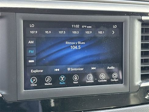 Used 2020 Chrysler Pacifica Touring-L image 23