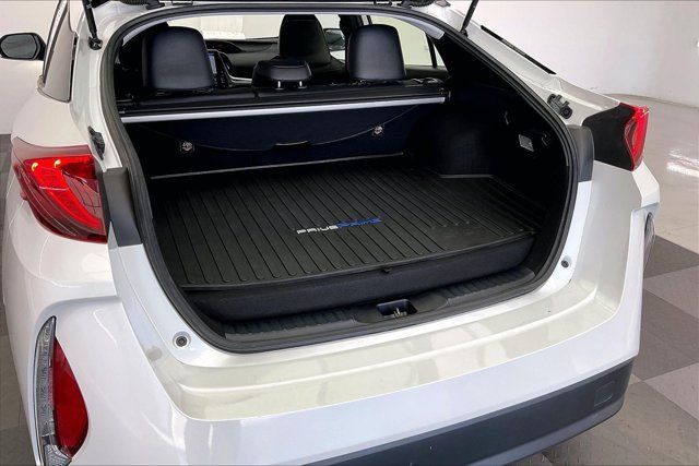 Used 2022 Toyota Prius Prime XLE FWD image 28