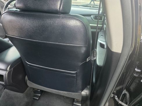 Used 2016 Toyota Camry SE image 30