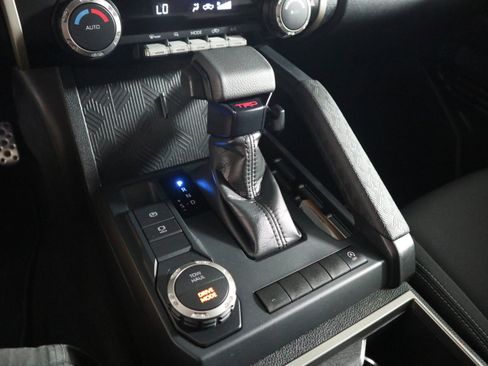 Used 2024 Toyota Tacoma TRD Sport image 22