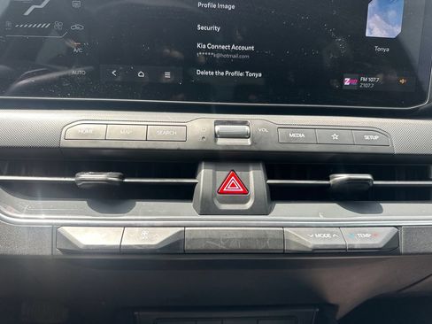 Used 2025 Kia K4 EX FWD image 44