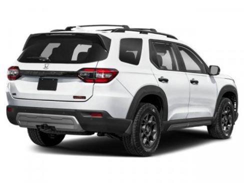 New 2025 Honda Pilot TrailSport image 2
