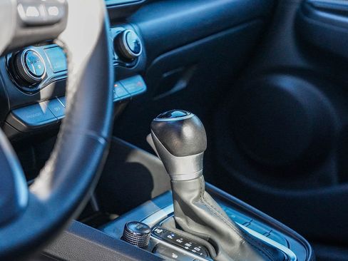 Used 2022 Hyundai Kona SEL w/ Convenience Package image 23