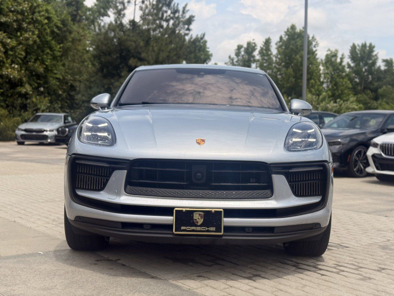 Used 2023 Porsche Macan S AWD/4WD image 9