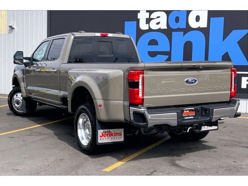 New 2026 Ford F450 Lariat w/ Lariat Premium Package AWD/4WD image 3