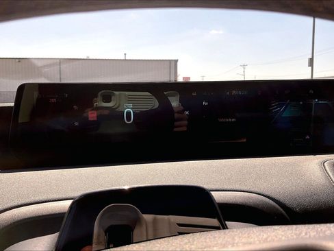 Used 2021 Ford F150 Lariat w/ Equipment Group 502A High image 25