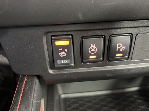 Used 2024 Nissan Frontier SL AWD/4WD image 27