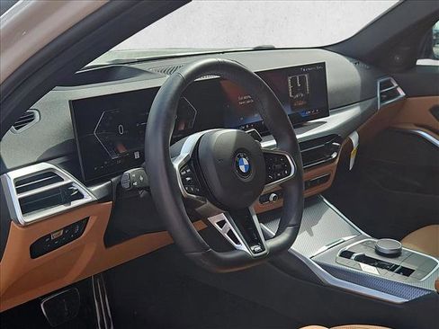 Used 2025 BMW 330i Sedan w/ M Sport Package image 10