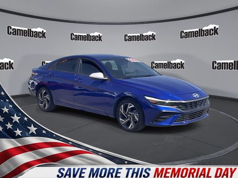 Certified 2025 Hyundai Elantra Sport FWD image 1