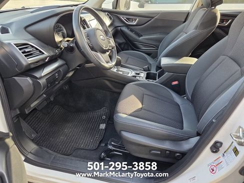 Used 2019 Subaru Forester Premium AWD/4WD image 7
