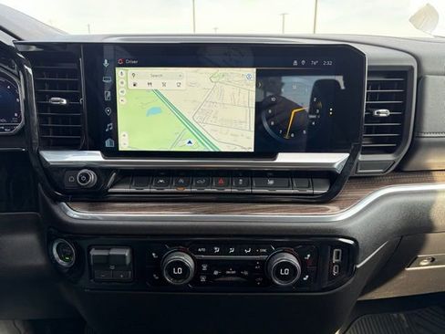 Used 2025 Chevrolet Silverado 1500 LT image 18