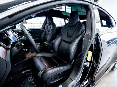 Used 2019 Tesla Model S AWD image 37