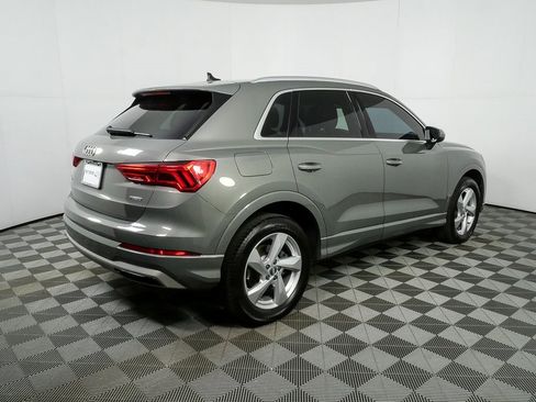 Used 2019 Audi Q3 2.0T Premium w/ Convenience Package image 3