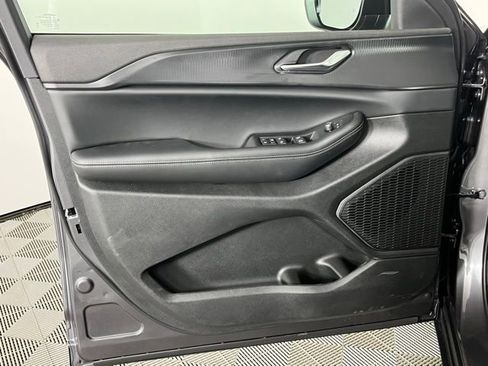 New 2025 Jeep Grand Cherokee L Laredo w/ Luxury Tech Group I image 22