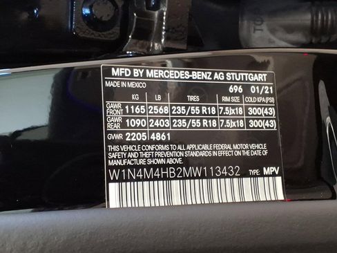 Used 2021 Mercedes-Benz GLB 250 4MATIC image 23