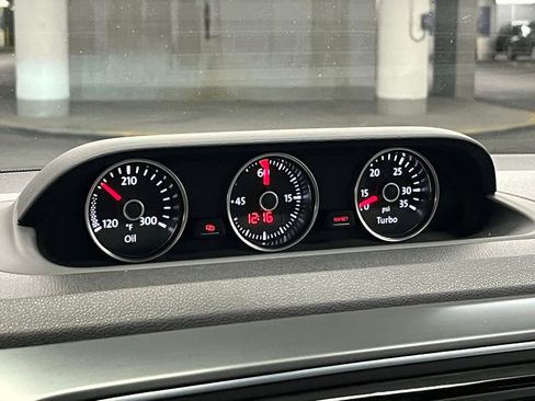 Used 2014 Volkswagen Beetle R-Line image 22