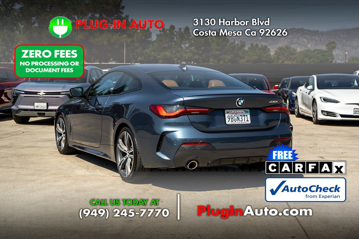 Used 2022 BMW 430i Coupe w/ M Sport Package RWD image 3