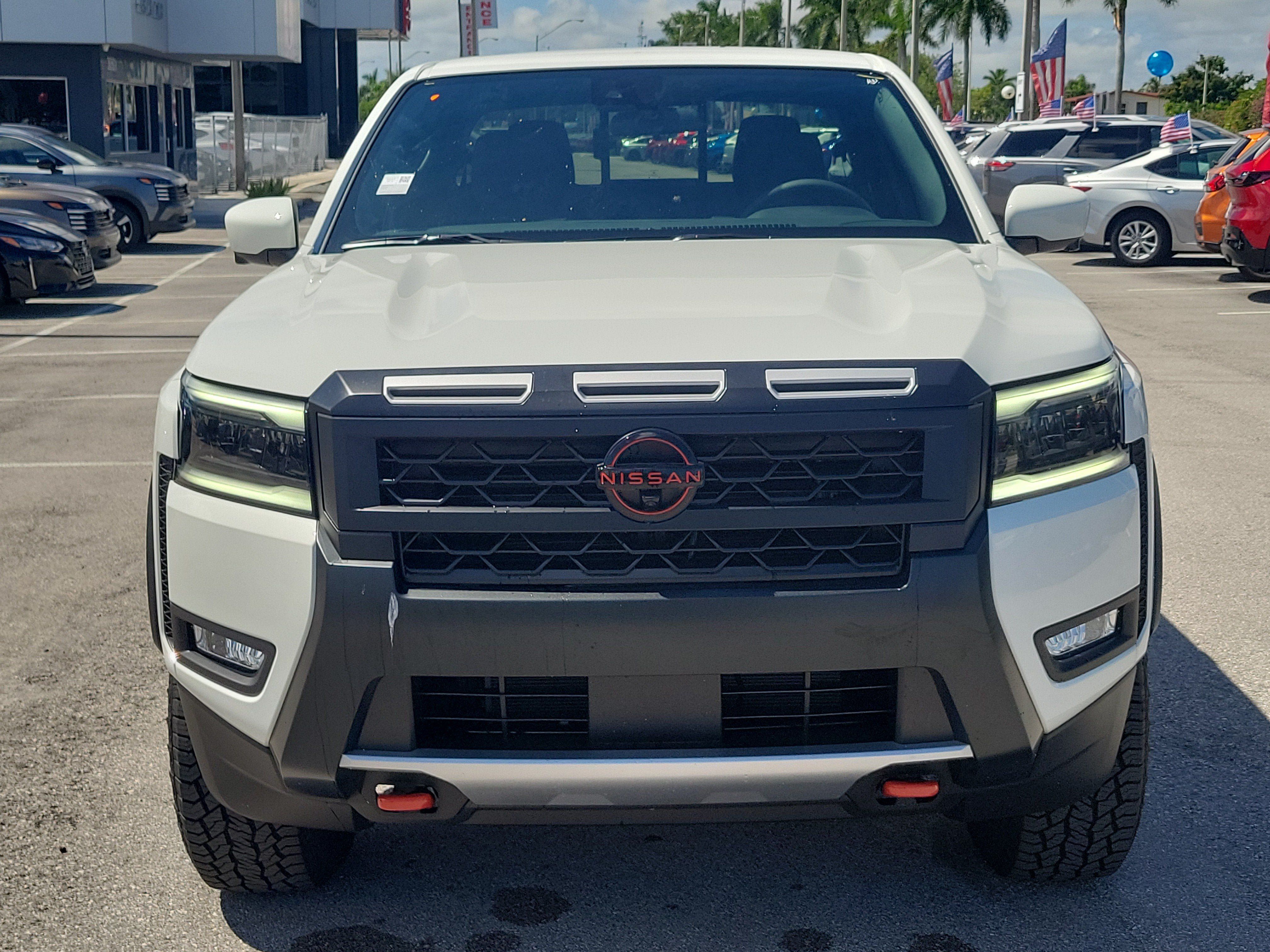 New 2027 Nissan Frontier PRO-4X w/ Pro Convenience Package RWD image 2