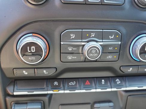 Used 2019 Chevrolet Silverado 1500 RST AWD/4WD image 25