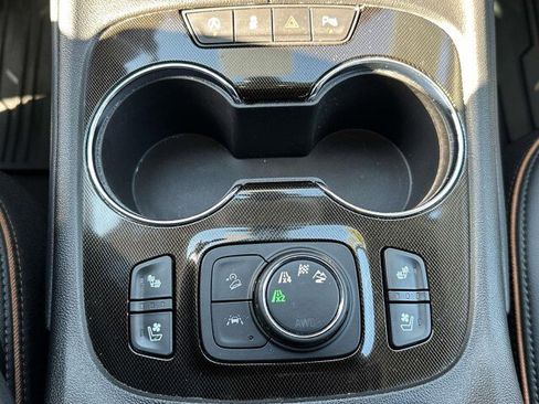 Used 2023 GMC Acadia AT4 w/ Technology Package image 24