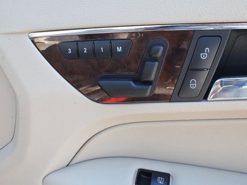 Used 2013 Mercedes-Benz E 350 Cabriolet image 30