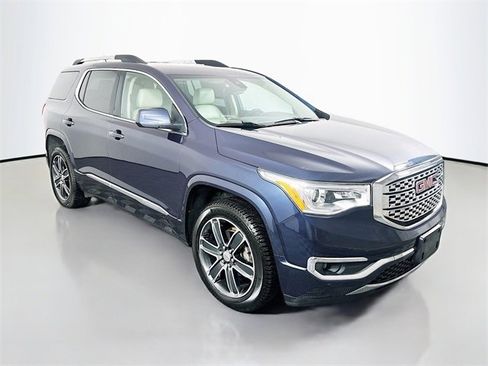 Used 2019 GMC Acadia Denali image 1