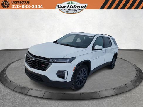 Used 2023 Chevrolet Traverse RS image 1