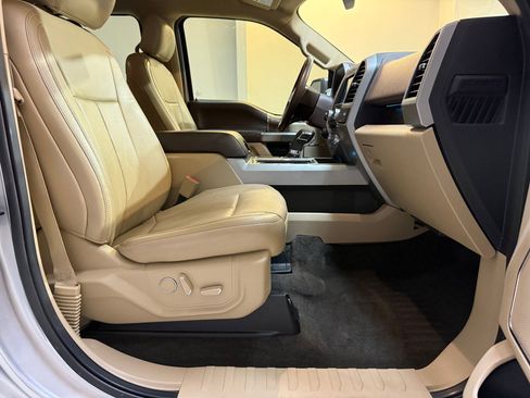 Used 2018 Ford F150 Lariat w/ Equipment Group 502A Luxury image 53