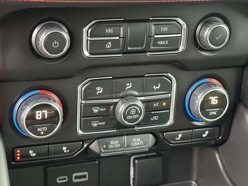 Used 2023 Chevrolet Tahoe RST image 12