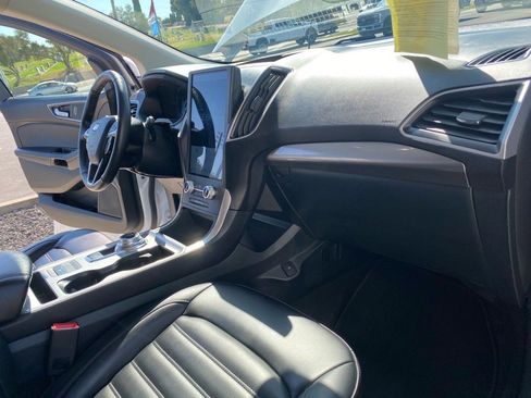 Used 2024 Ford Edge SEL image 34