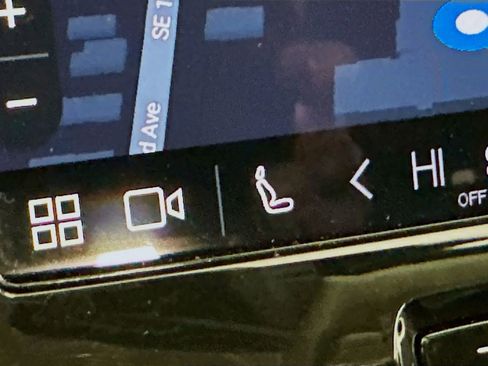 Used 2025 Volvo XC60 B5 Plus image 20