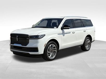 New 2025 Lincoln Navigator Reserve w/ Jet Appearance Package
