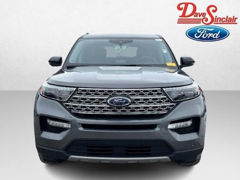 Used 2023 Ford Explorer Limited w/ Limited Technology Package image 2