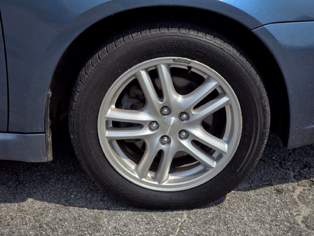 Used 2005 Subaru Legacy 2.5i AWD/4WD image 19