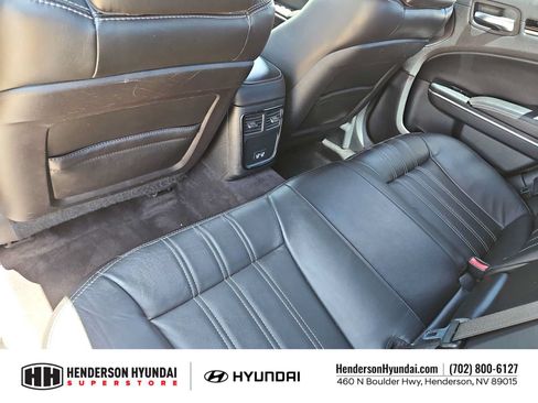 Used 2018 Chrysler 300 S w/ Beats Audio Group RWD image 18