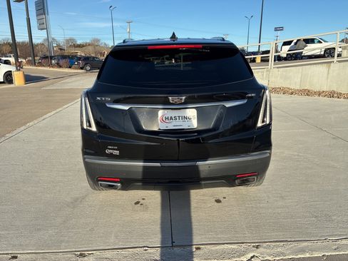 Used 2023 Cadillac XT5 Sportv w/ Technology Package image 4