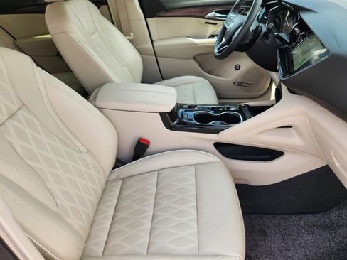 Used 2023 Buick Envision Avenir FWD image 12