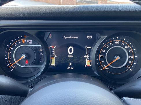 New 2025 Jeep Gladiator Sport image 25